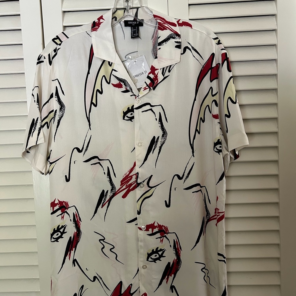 Mens shirt, size S NWT